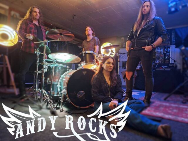 Andy Rocks: 