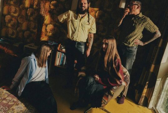 Dry Cleaning: Cruise Ship Designer |Κυκλοφόρησε το 2ο single Dry Cleaning