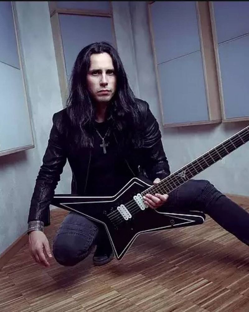 Gus G
