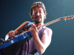 Chris Rea: Driving Home For Christmas στα 74 του χρόνια… Chris Rea en concert 2008-photo sipa wenn