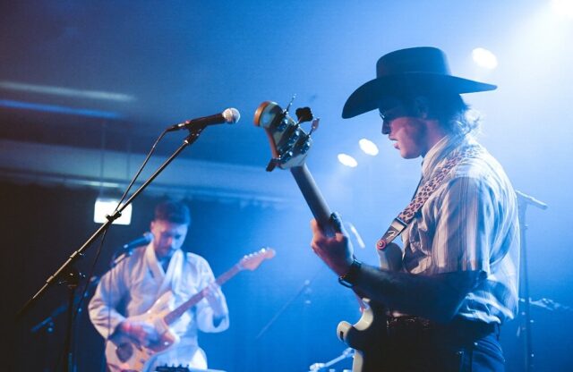 feral live feral live