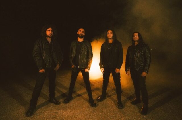 Reflection Black band Reflection Black band