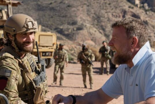 In the Grey: Από τις 16 Απριλίου η ταινία του Guy Ritchie In the Grey- trailer