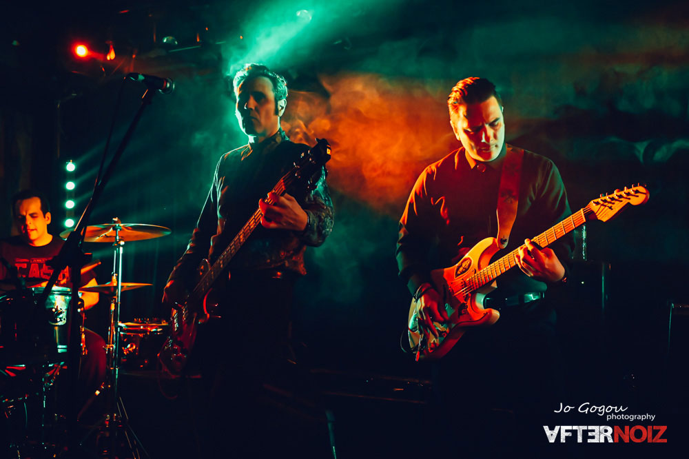 Coral Fuzz live at Death Disco | Phos Jo Gogou