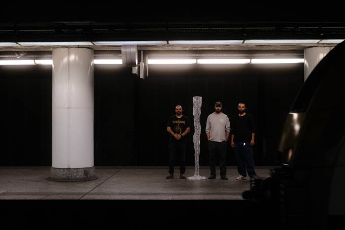 Crouch by Jeroen Mylle 