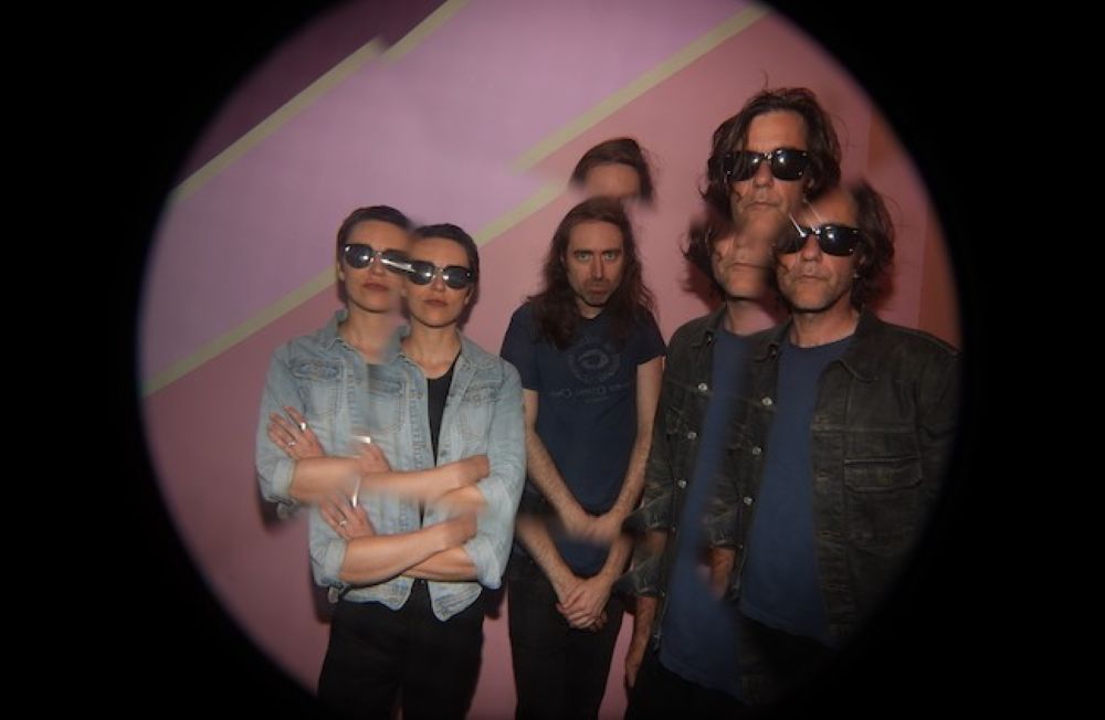 A place to bury strangers