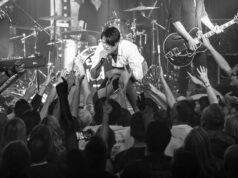 Suede: Το ταξίδι στο χρόνο | Blast from the past από το 1993 Suede perform at Manchester Deaf Institute