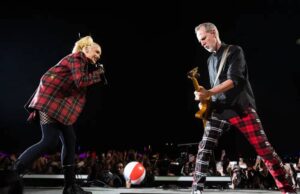 Ο Tom Dumont των No Doubt αποκαλύπτει ότι πάσχει από τη νόσο του Parkinson Tom Dumont -No Doubt