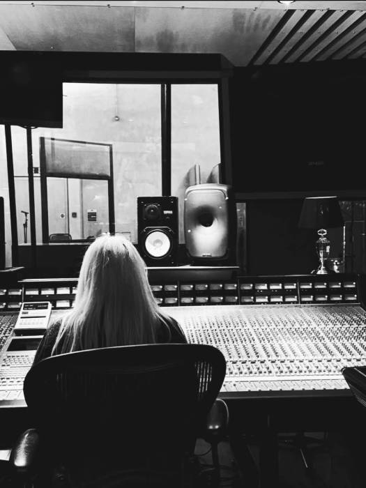 Duffy at studio